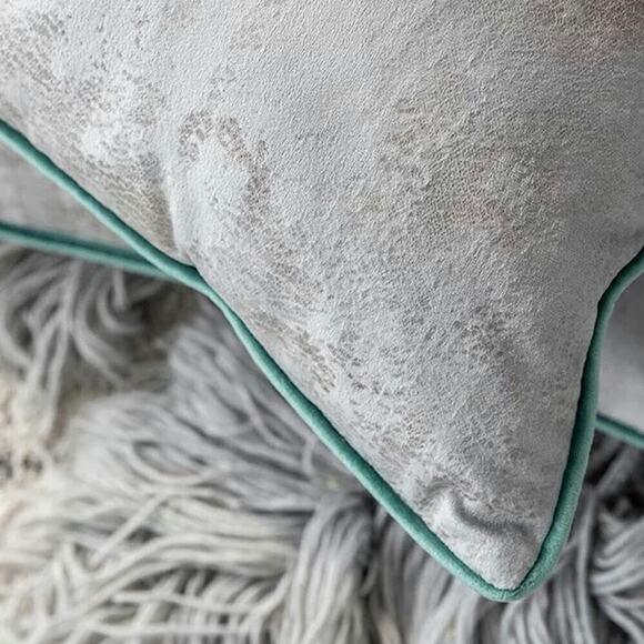 Throw Pillow Covers Set of 2 Sofa Decor Soft Velvet Cushion Cases Zipper 18x18 - Picture 9 of 11